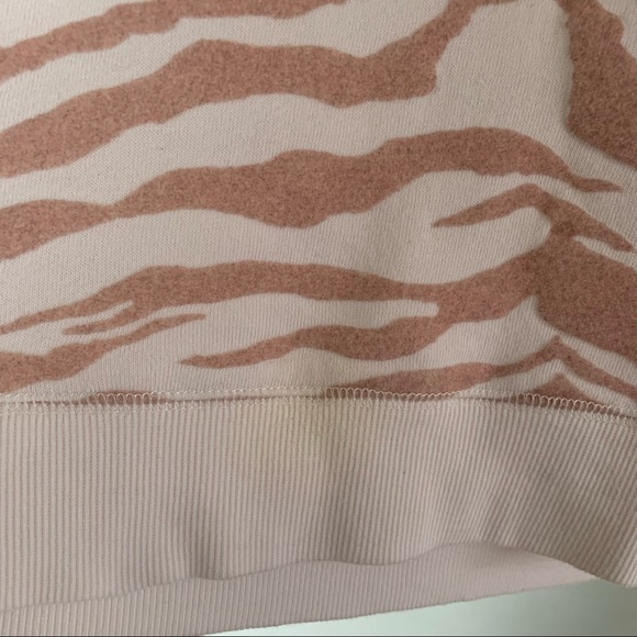 RAILS THEO SWEATSHIRT IN ZEBRA PRINT - Picture 8 of 13